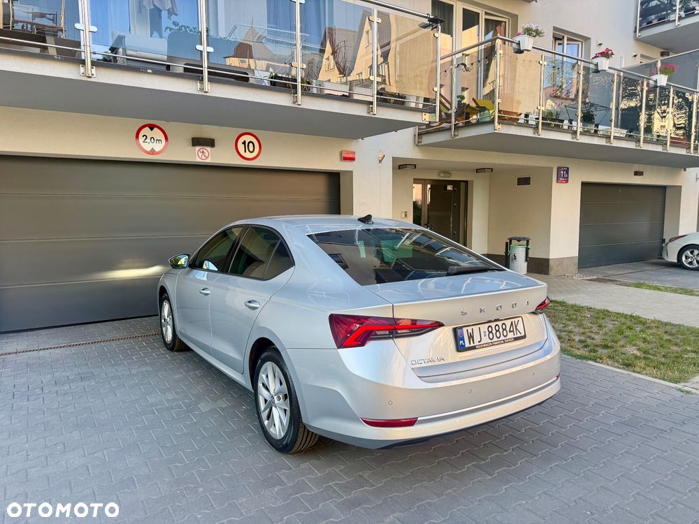 Skoda Octavia 2.0 TDI Ambition DSG - 4