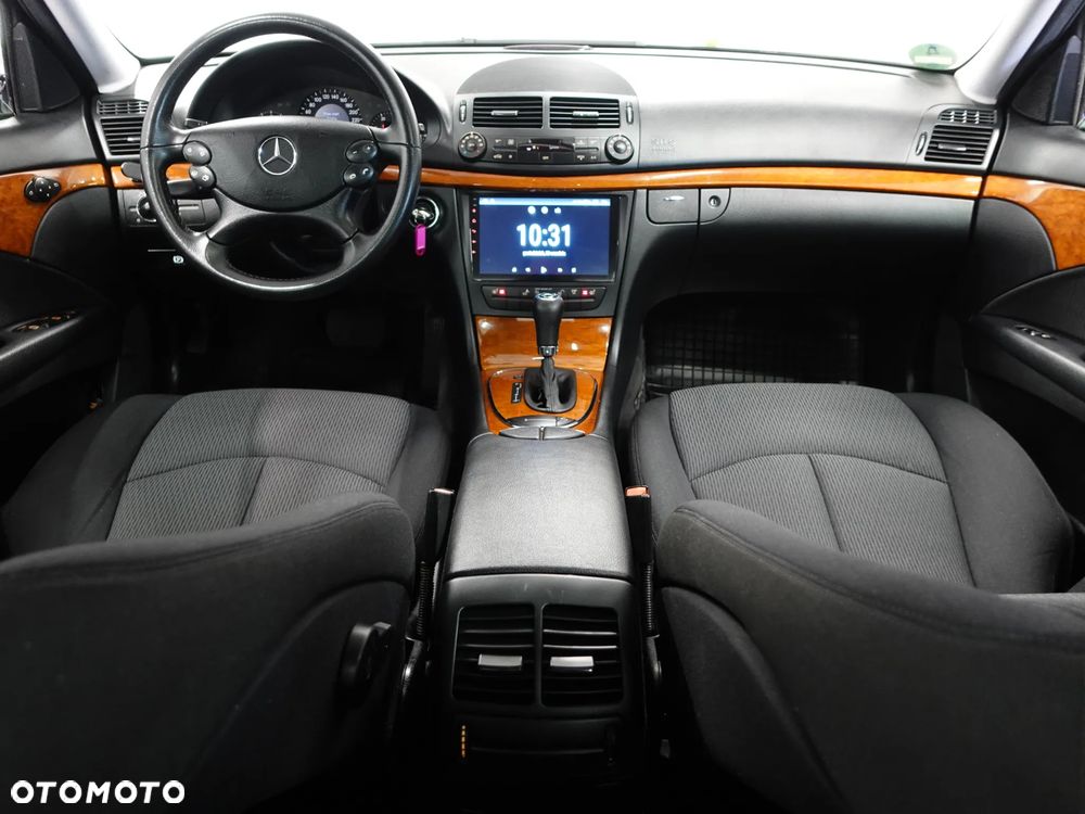 Mercedes-Benz Klasa E - 29