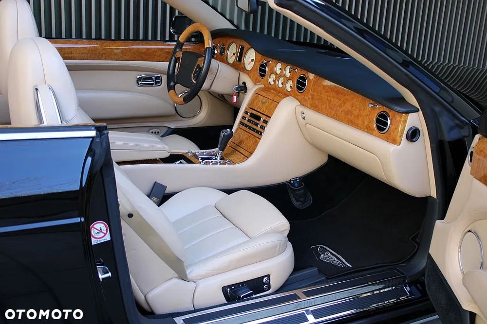 Bentley Azure Standard - 14