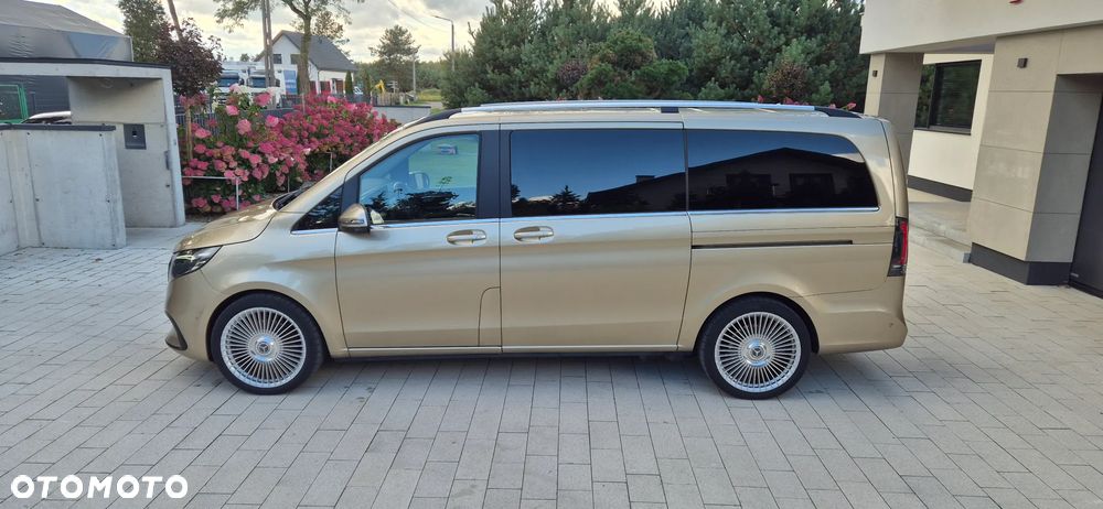 Mercedes-Benz Klasa V 300 d 9G-Tronic Avantgarde (długi) - 12