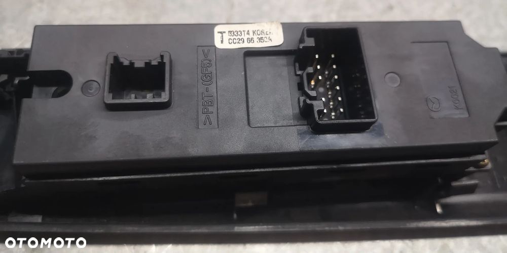 PANEL SZYB KIEROWCY MAZDA 5 2.0 CC65684L6C - 2