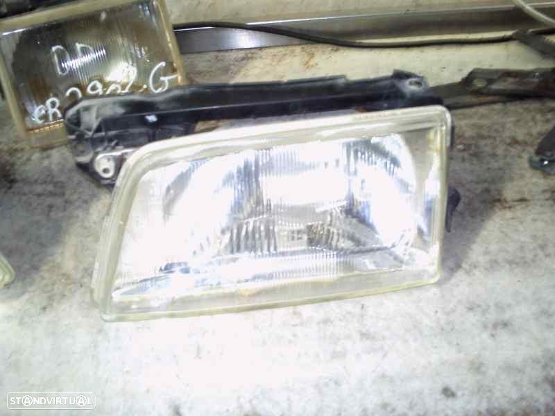 FAROL ESQUERDO - 1