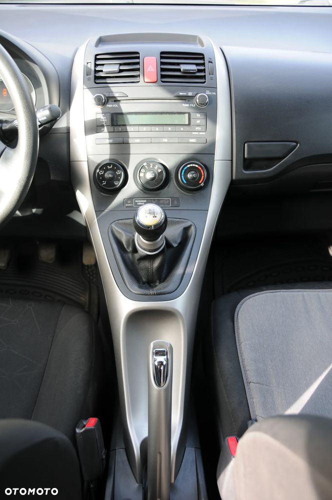Toyota Auris 1.4 D-4D Terra - 5