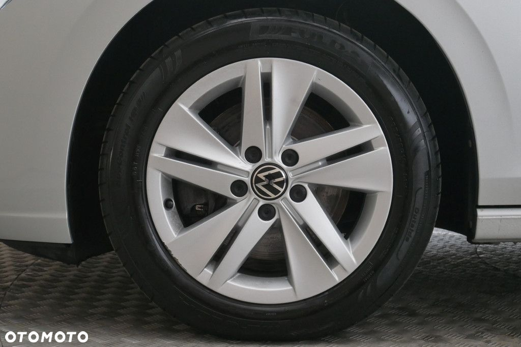 Volkswagen Golf - 14