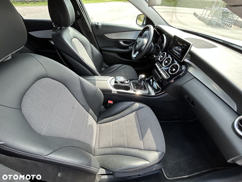 Mercedes-Benz Klasa C 200 AMG Line - 21