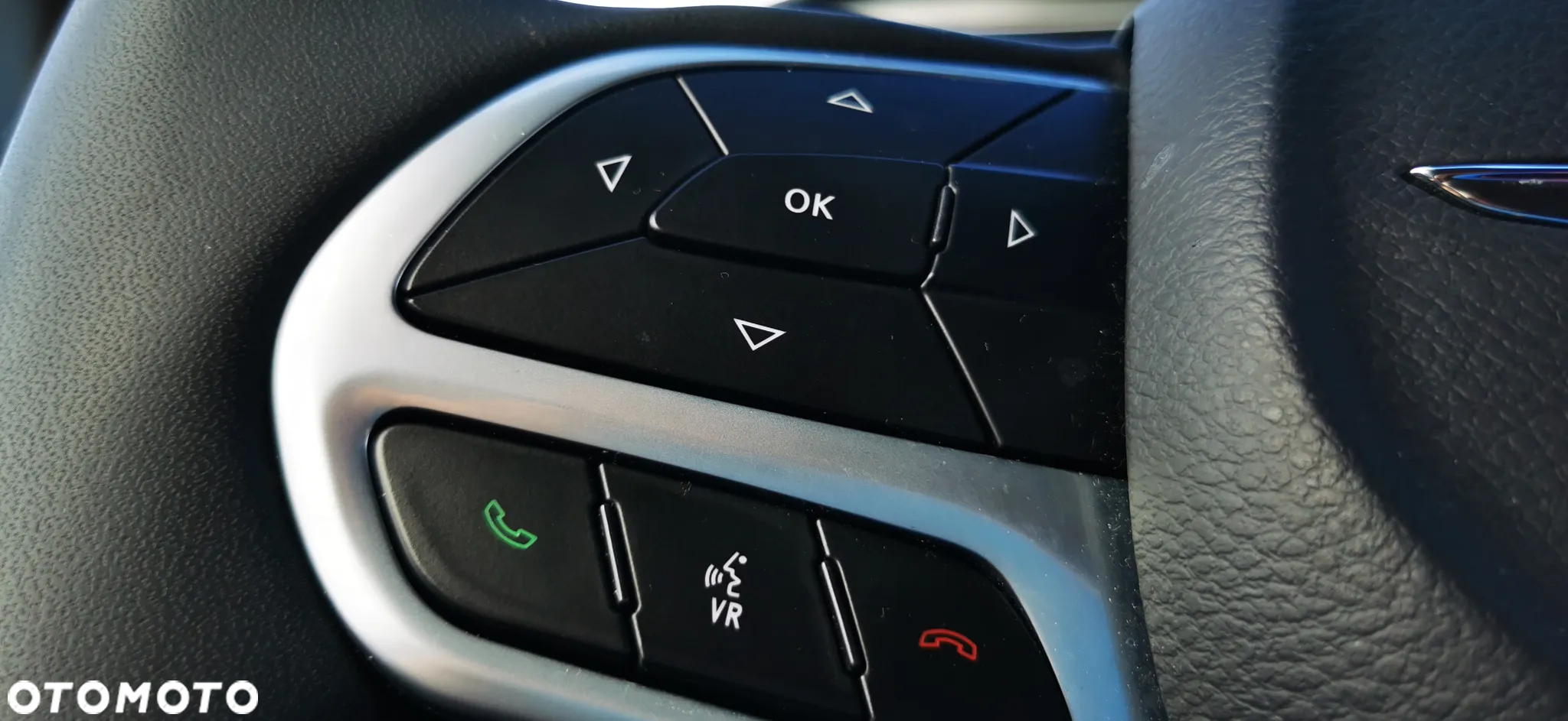 Chrysler Pacifica - 7