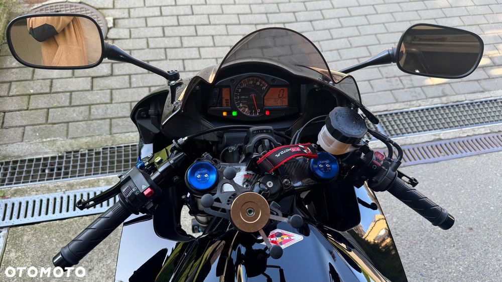 Honda CBR - 19