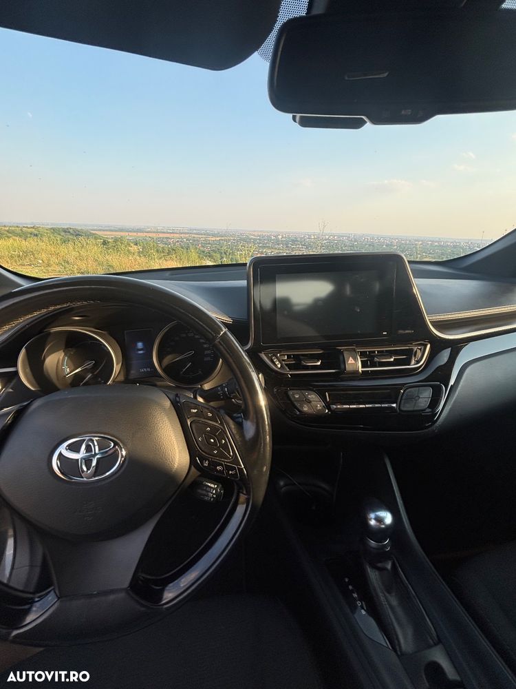 Toyota C-HR - 9