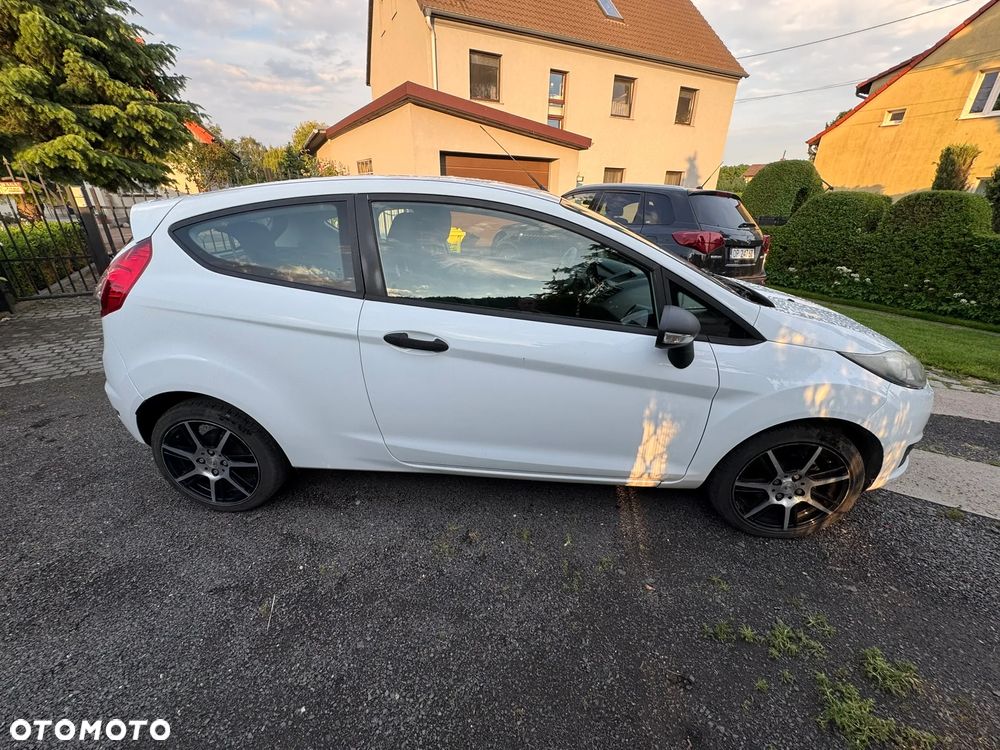 Ford Fiesta 1.25 Ambiente - 7