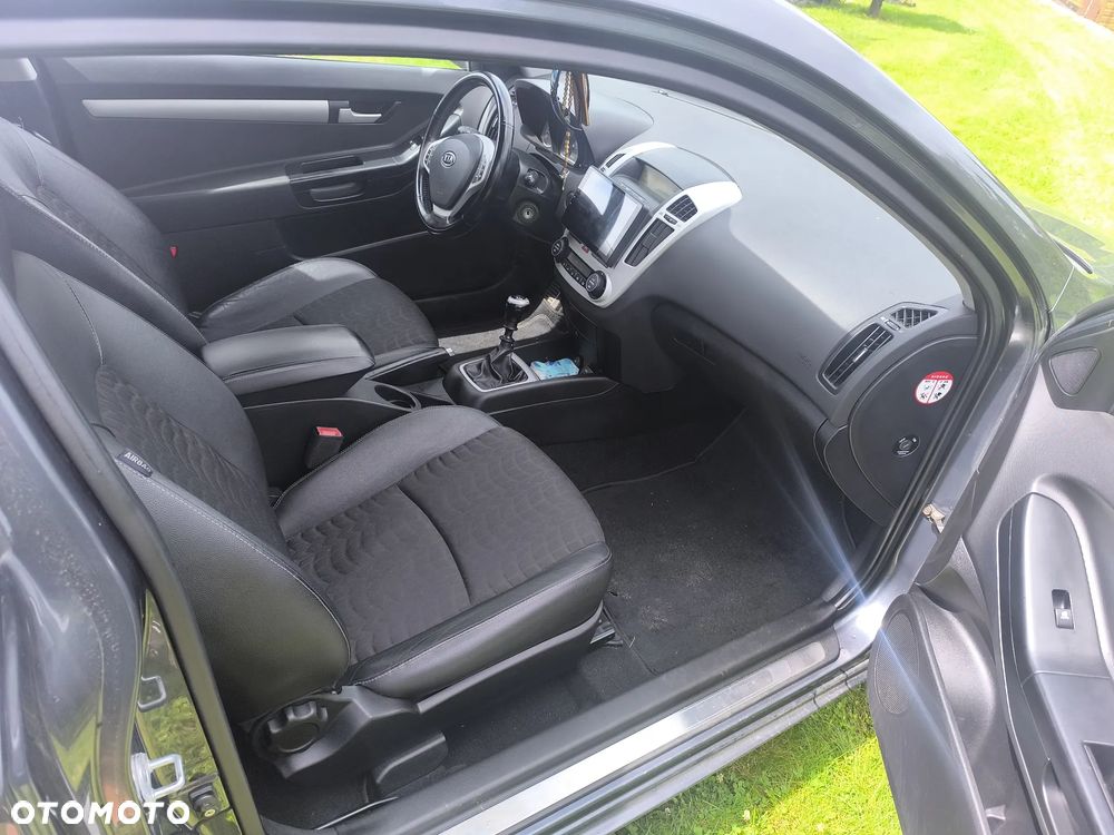 Kia Ceed Cee'd 1.6 Optimum + - 7