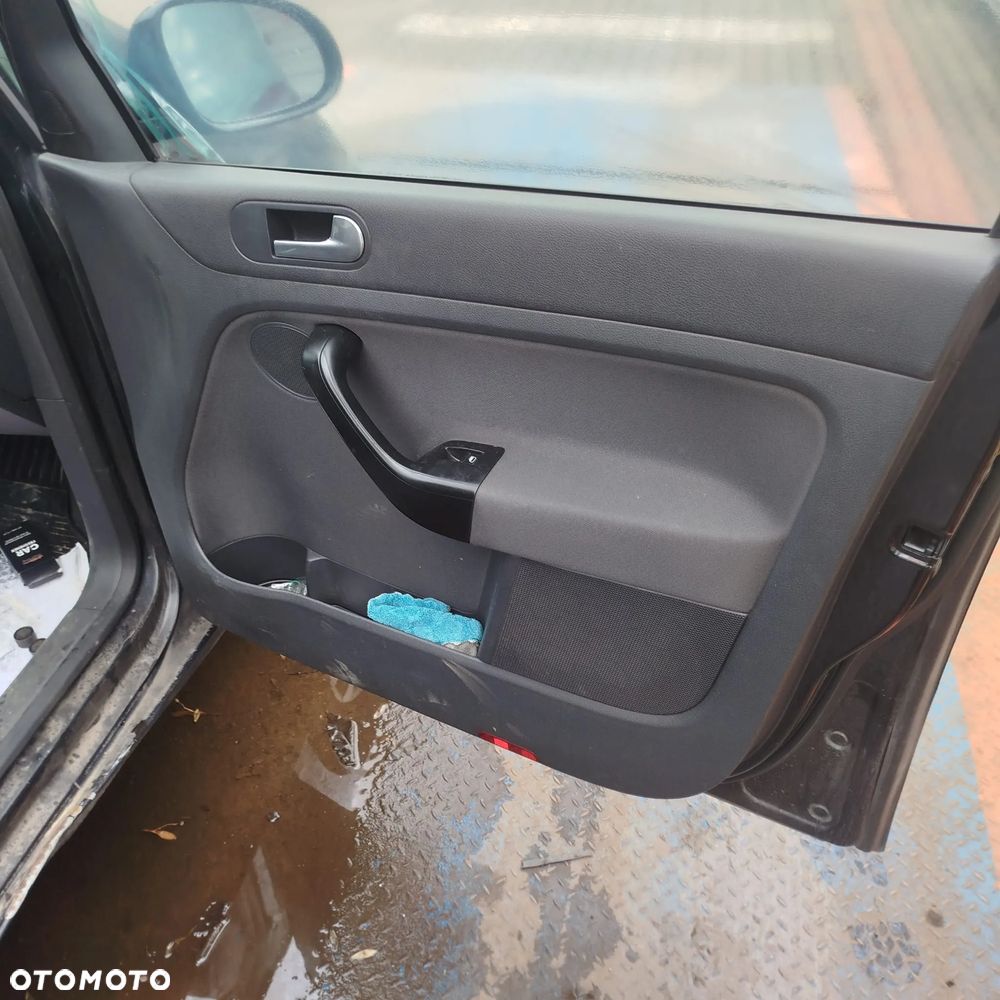 Volkswagen Golf 5 Plus na części. - 6