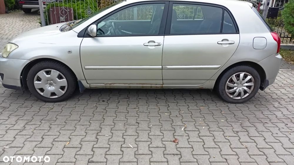 Toyota Corolla 1.6 VVT-i Sol - 4