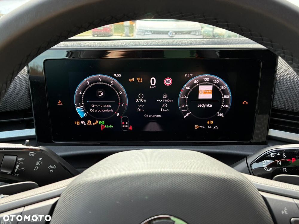 Volkswagen T-Roc - 14