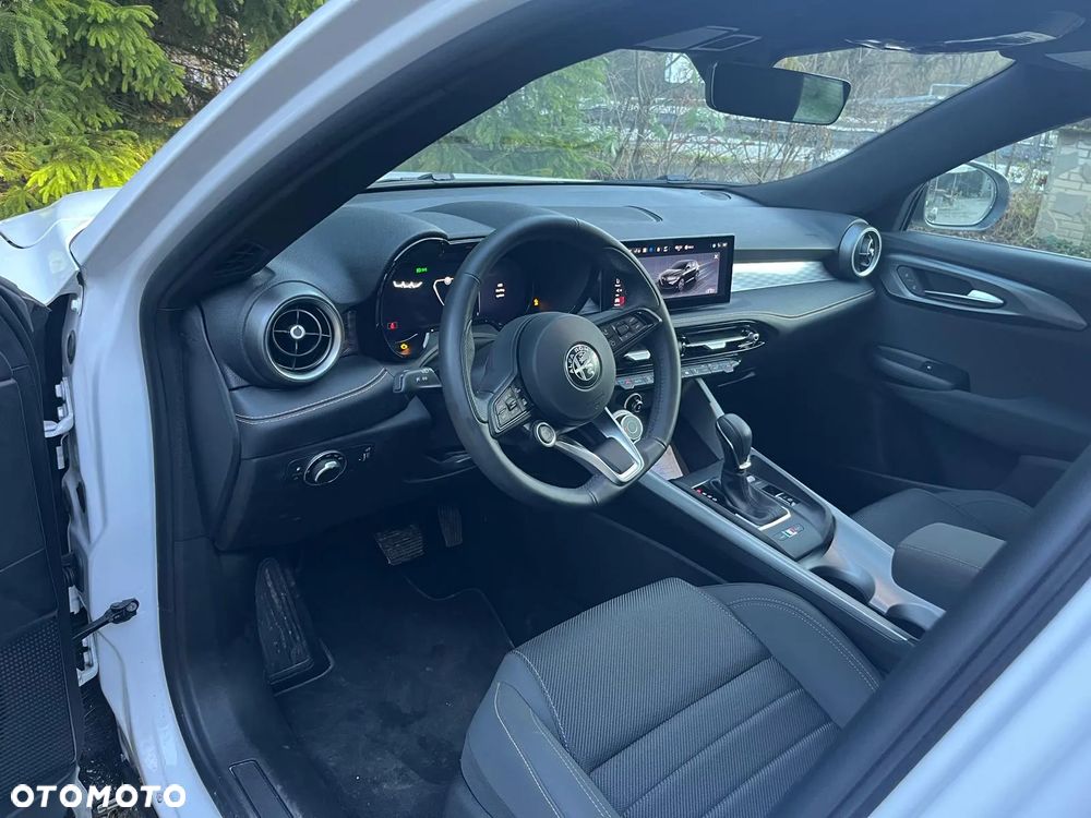 Alfa Romeo Tonale 1.3 PHEV Q4 TI - 6