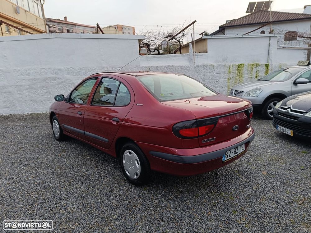 Renault Mégane Classic 1.4 RT - 12