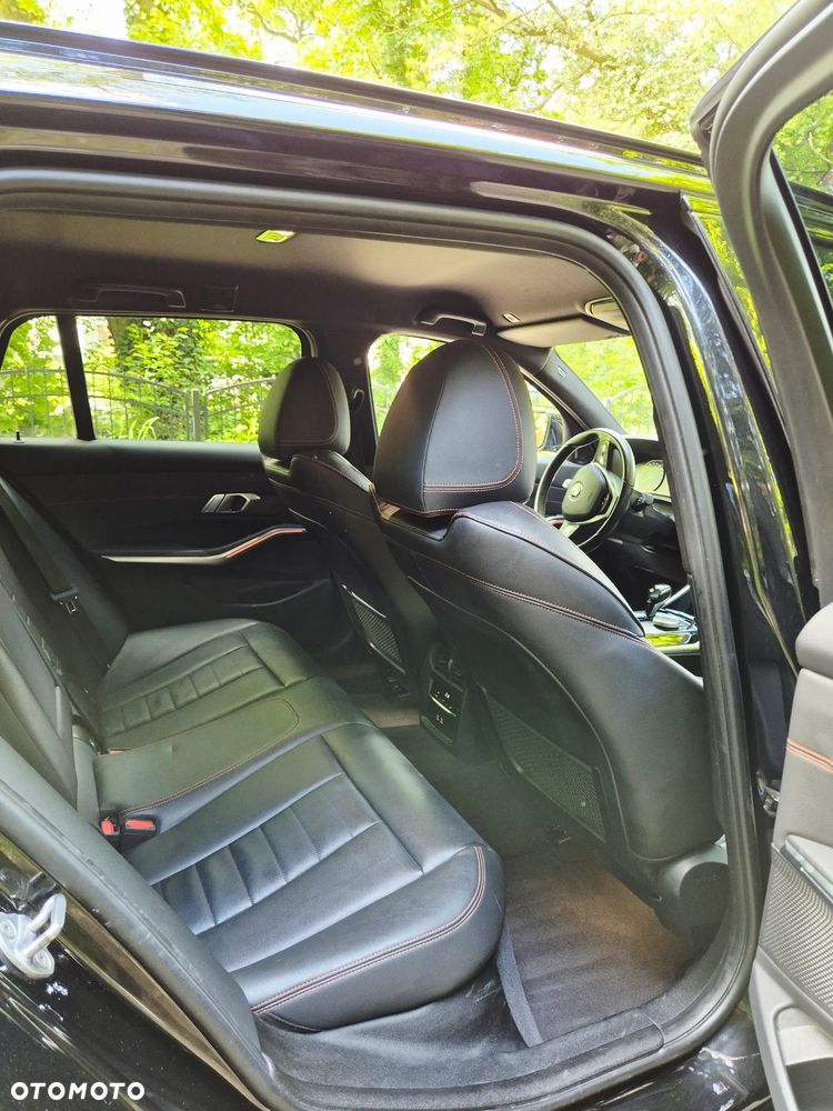 BMW Seria 3 320d Sport Line Shadow sport - 7