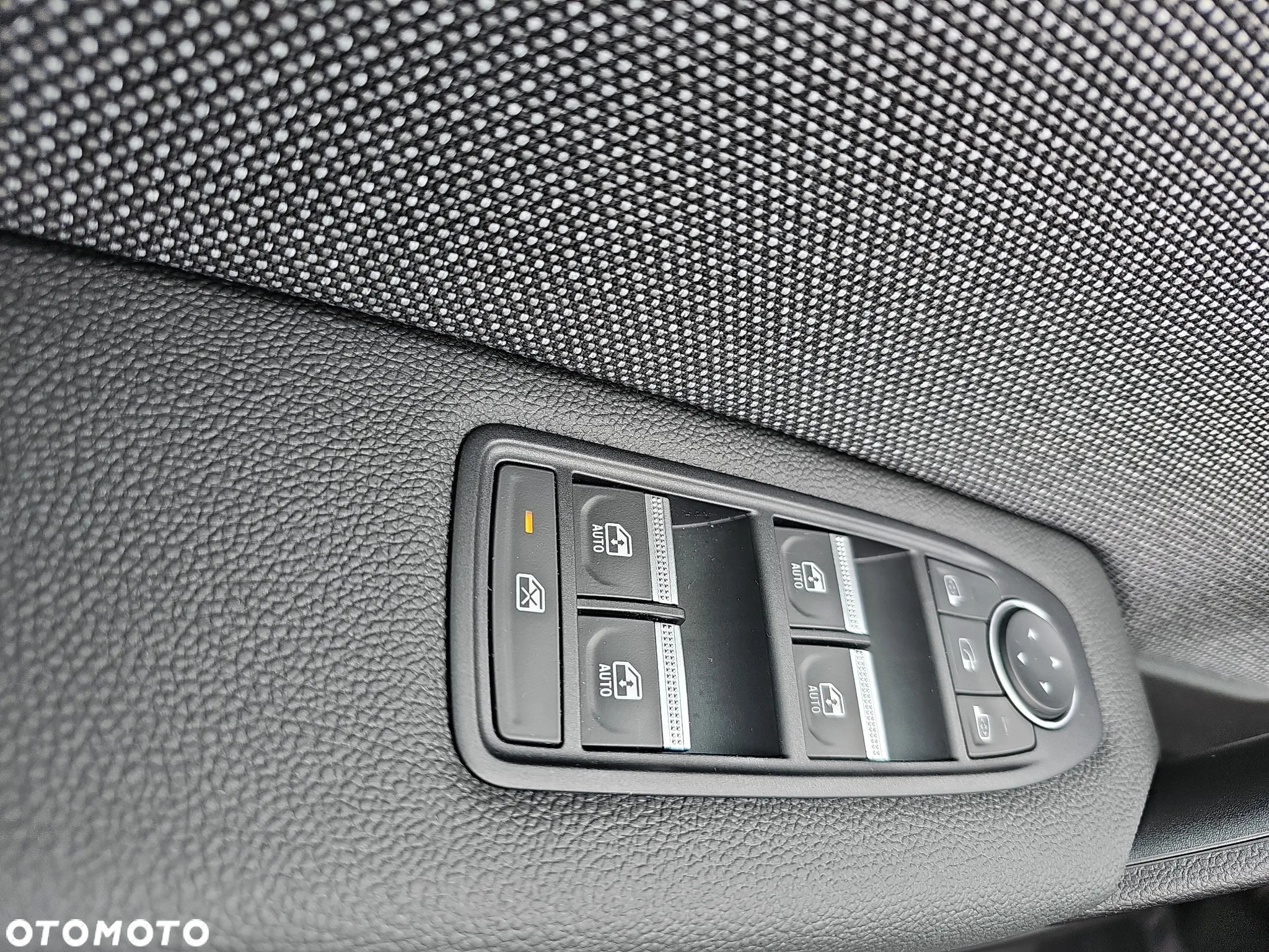 Renault Captur 1.0 TCe Techno - 27