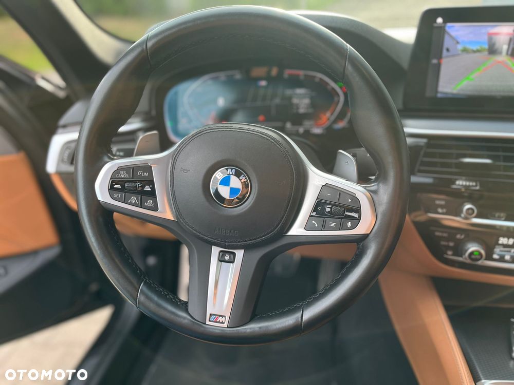 BMW Seria 5 530d xDrive mHEV M Sport sport - 19