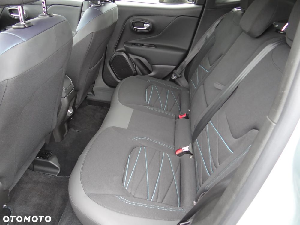 Jeep Renegade 1.5 T4 mHEV Upland FWD S&S DCT - 16