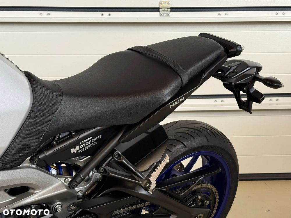Yamaha MT - 12