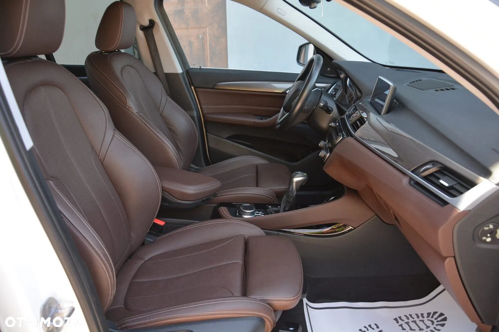 BMW X1 xDrive25i xLine - 22