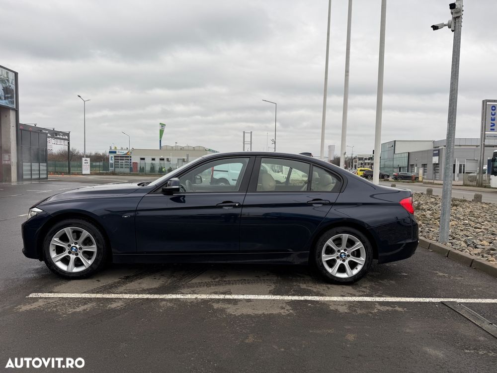 BMW Seria 3 320d Aut. Sport Line - 4