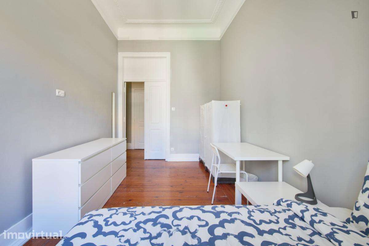 Quarto - localizado em Entrecampos Lisbon - Grande imagem: 4/52
