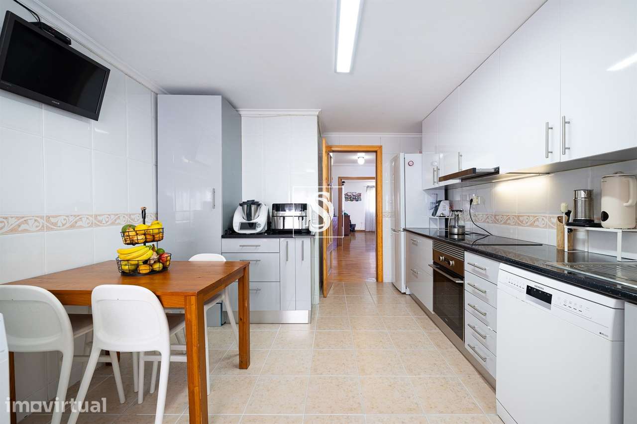 MAGNIFICO T4 DUPLEX URBANIZAÇÃO FONTE DA PRATA - Grande imagem: 3/60
