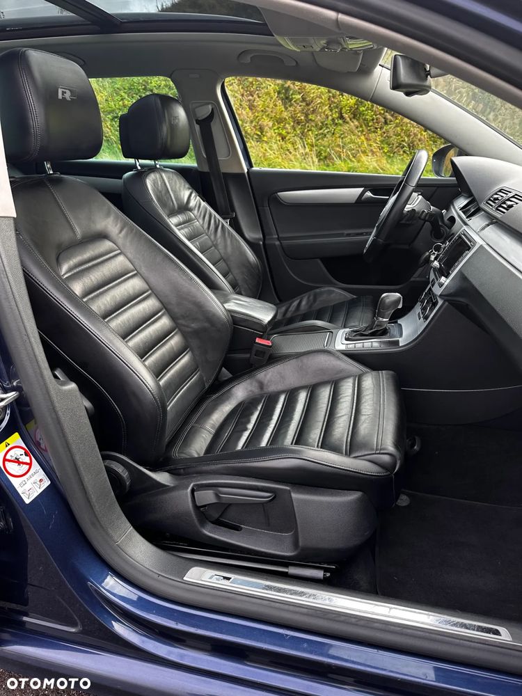 Volkswagen Passat 2.0 TDI Highline R-Style DSG - 12