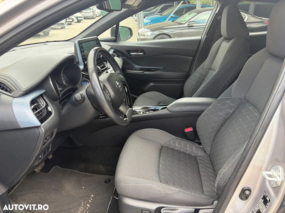 Toyota C-HR Business-Edition - 21