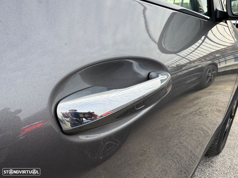 Mercedes-Benz GLA 250 e 8G-DCT AMG Line Advanced Plus - 36