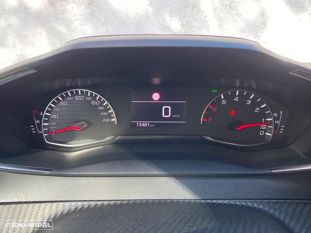 Peugeot 208 1.2 PureTech Allure - 22