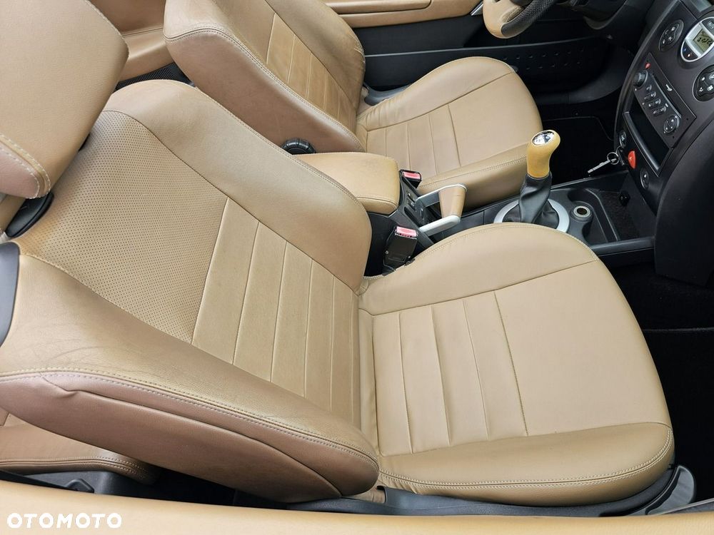 Renault Megane 1.6 Avantage - 14