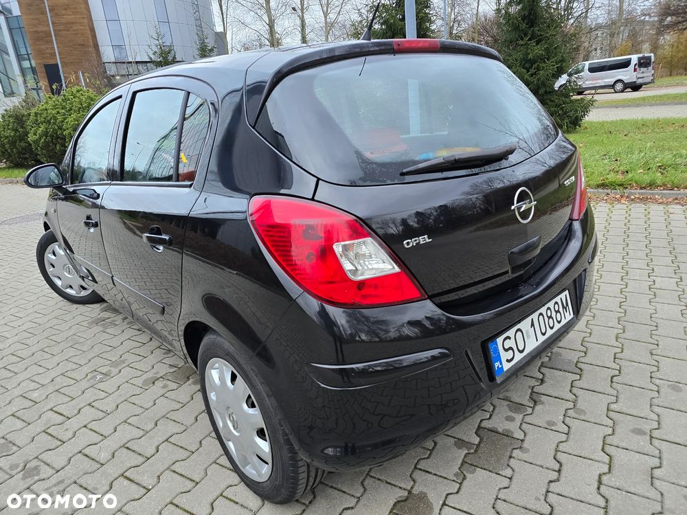 Opel Corsa 1.2 16V Cosmo - 6