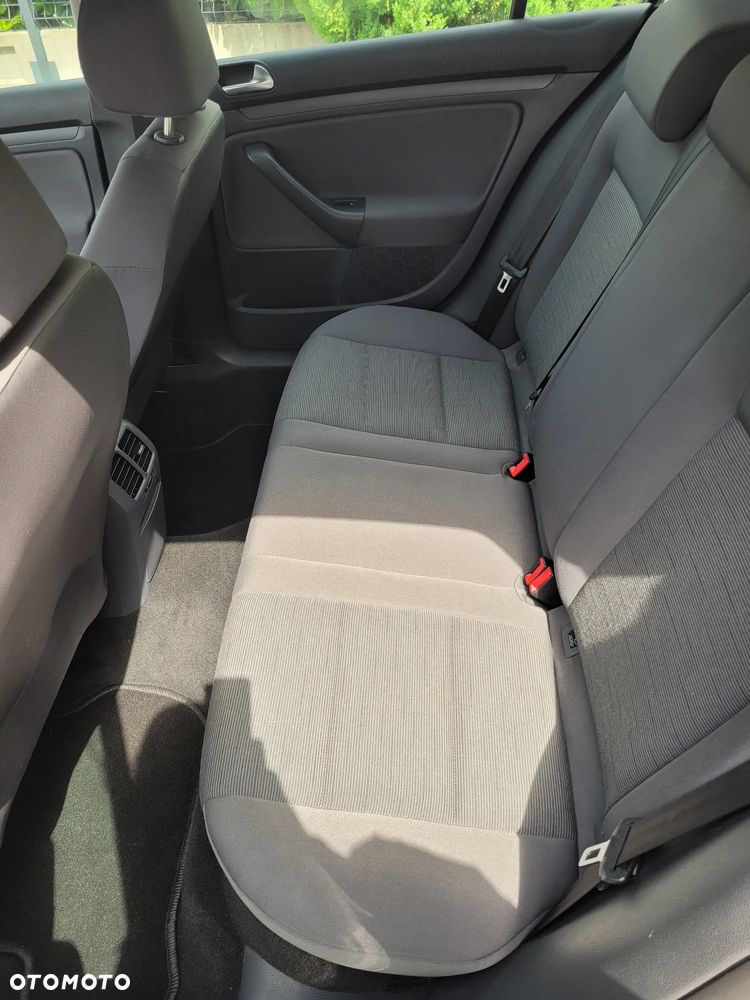 Volkswagen Golf 1.6 Trendline - 14