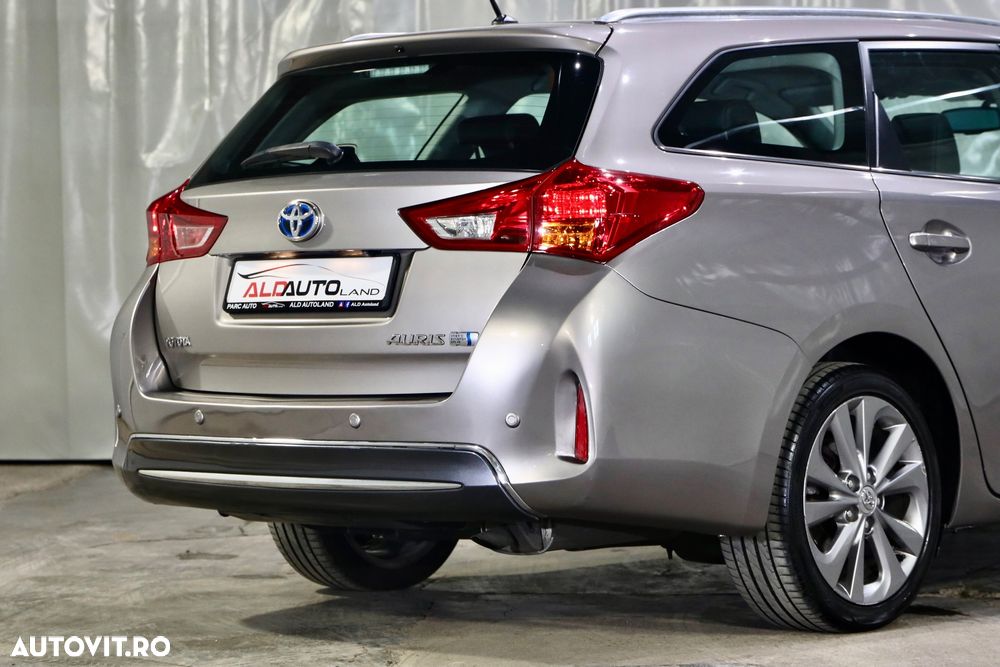 Toyota Auris 1.8 L VVT-i Hybrid Luna - 24