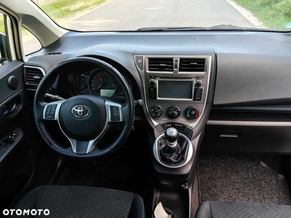 Toyota Verso S 1.33 VVT-i - 18