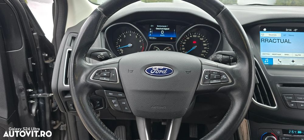 Ford Focus 1.0 EcoBoost Start-Stopp-System TITANIUM STYLE - 6