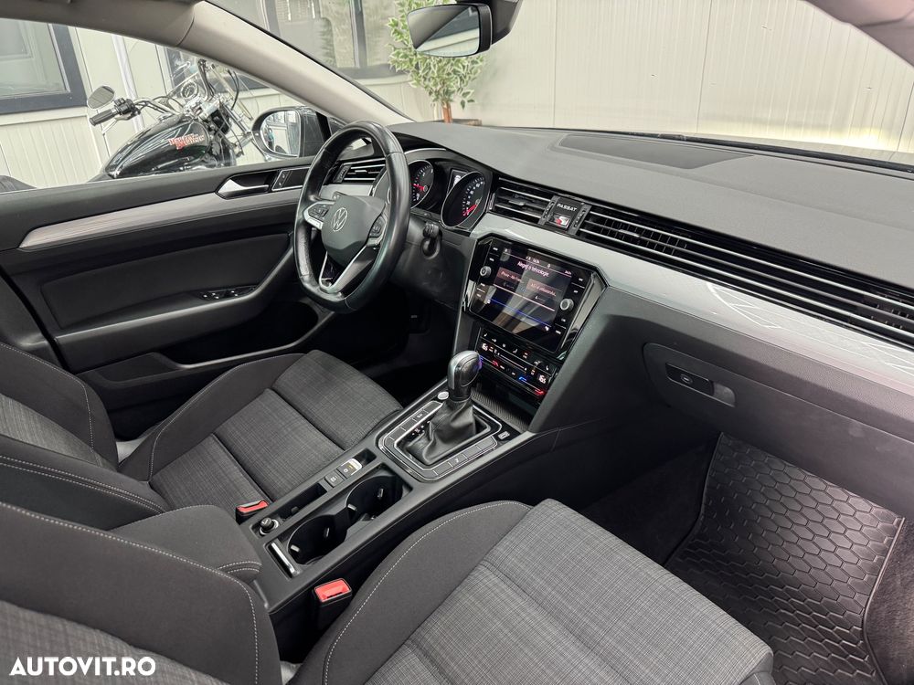 VOLKSWAGEN Passat 2021 — imagine 22