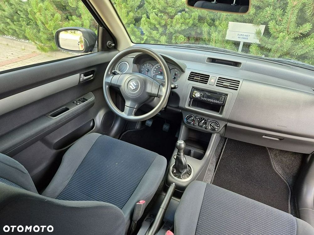 Suzuki Swift 1.3 Classic - 4