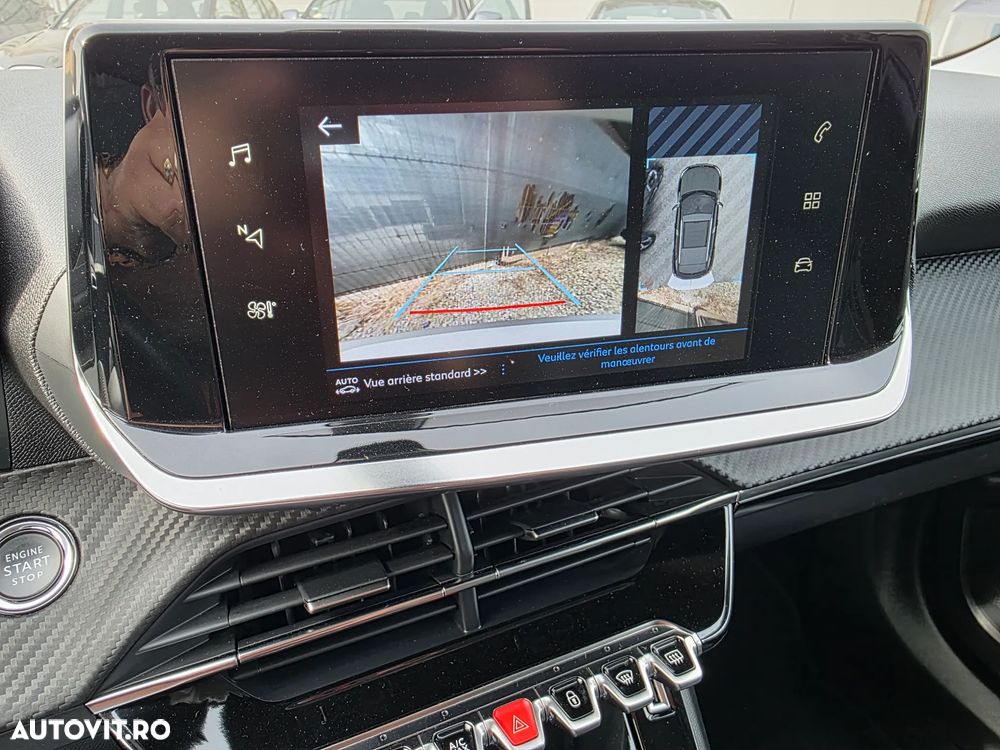 Peugeot 2008 PureTech 130 EAT8 GT - 30