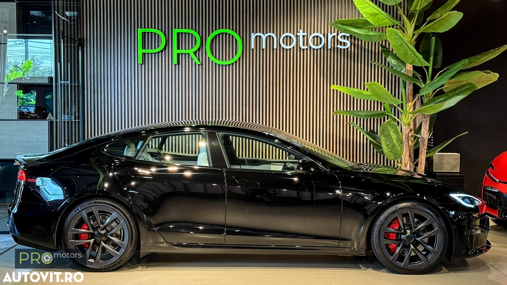 Tesla Model S Plaid - 7