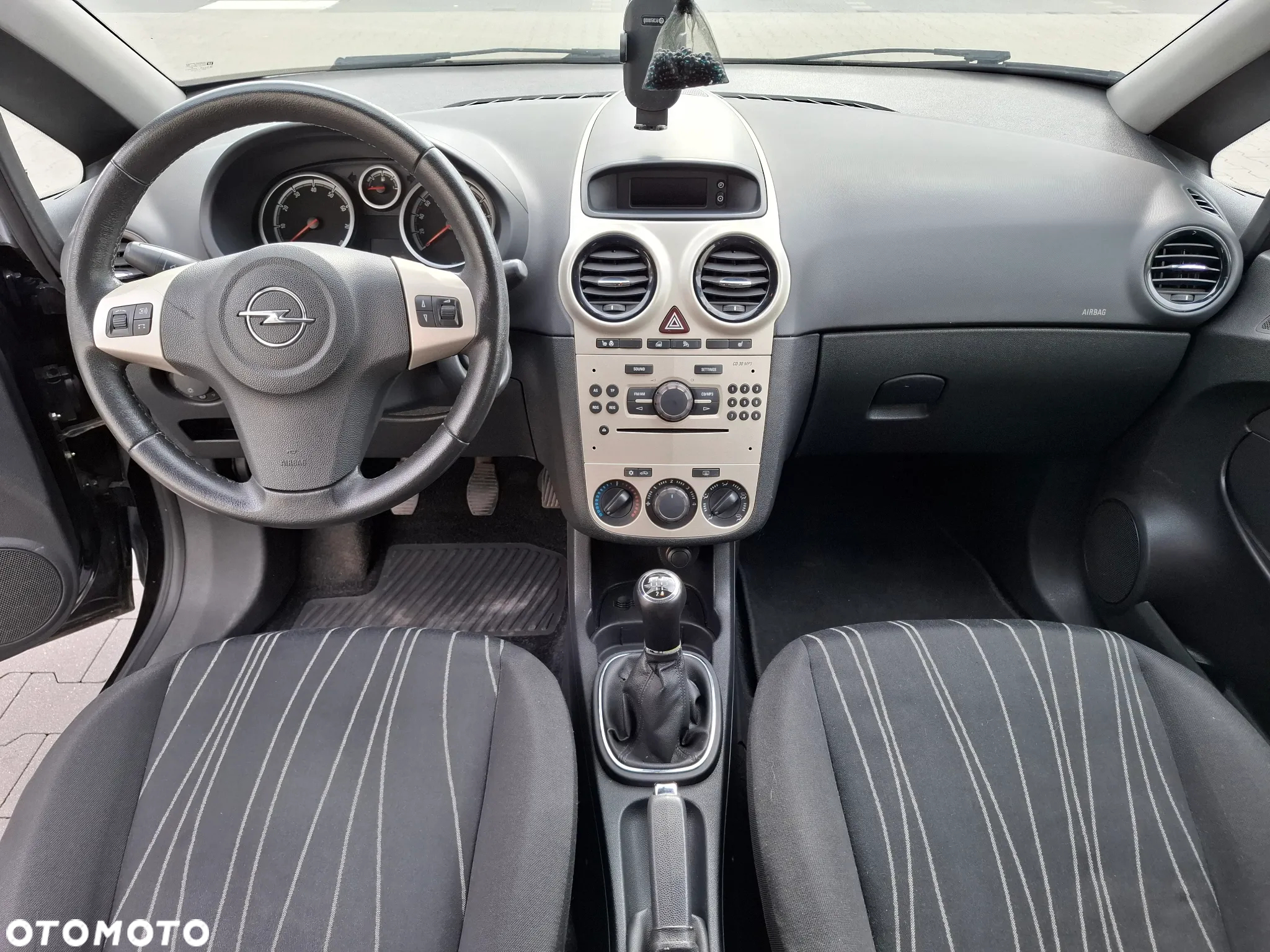 Opel Corsa - 6