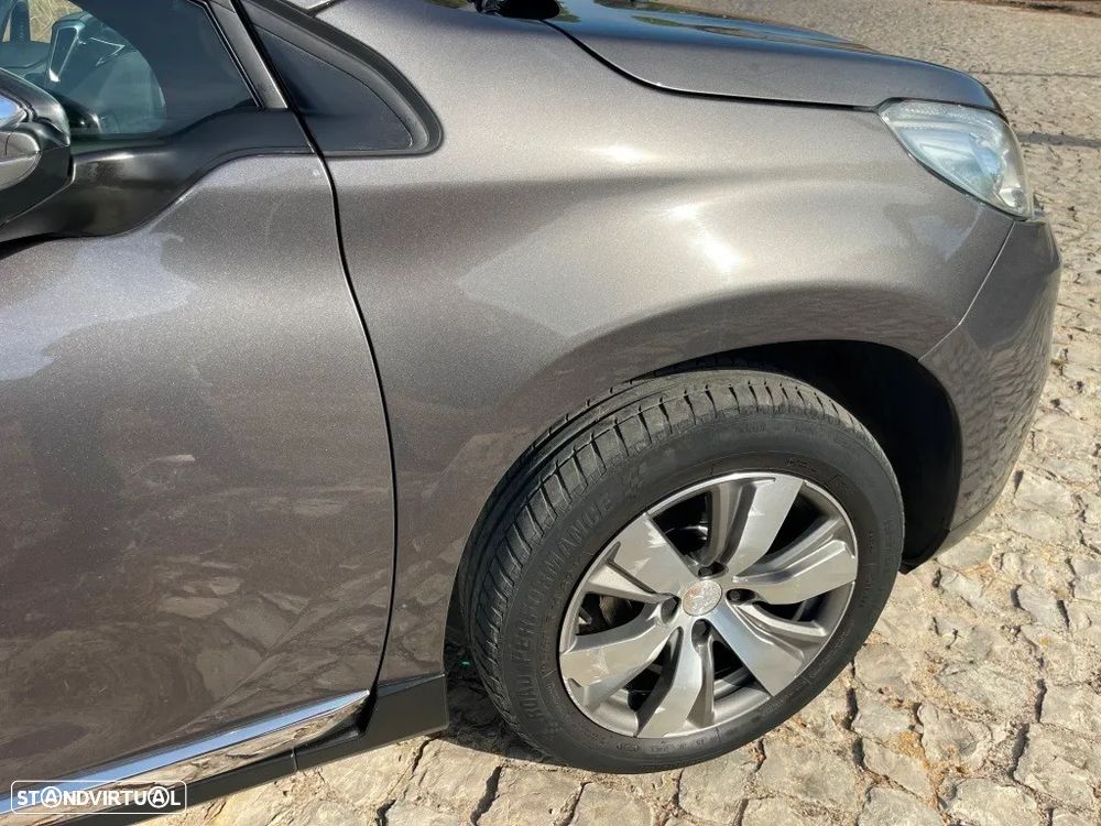 Peugeot 2008 1.6 BlueHDi Allure - 15