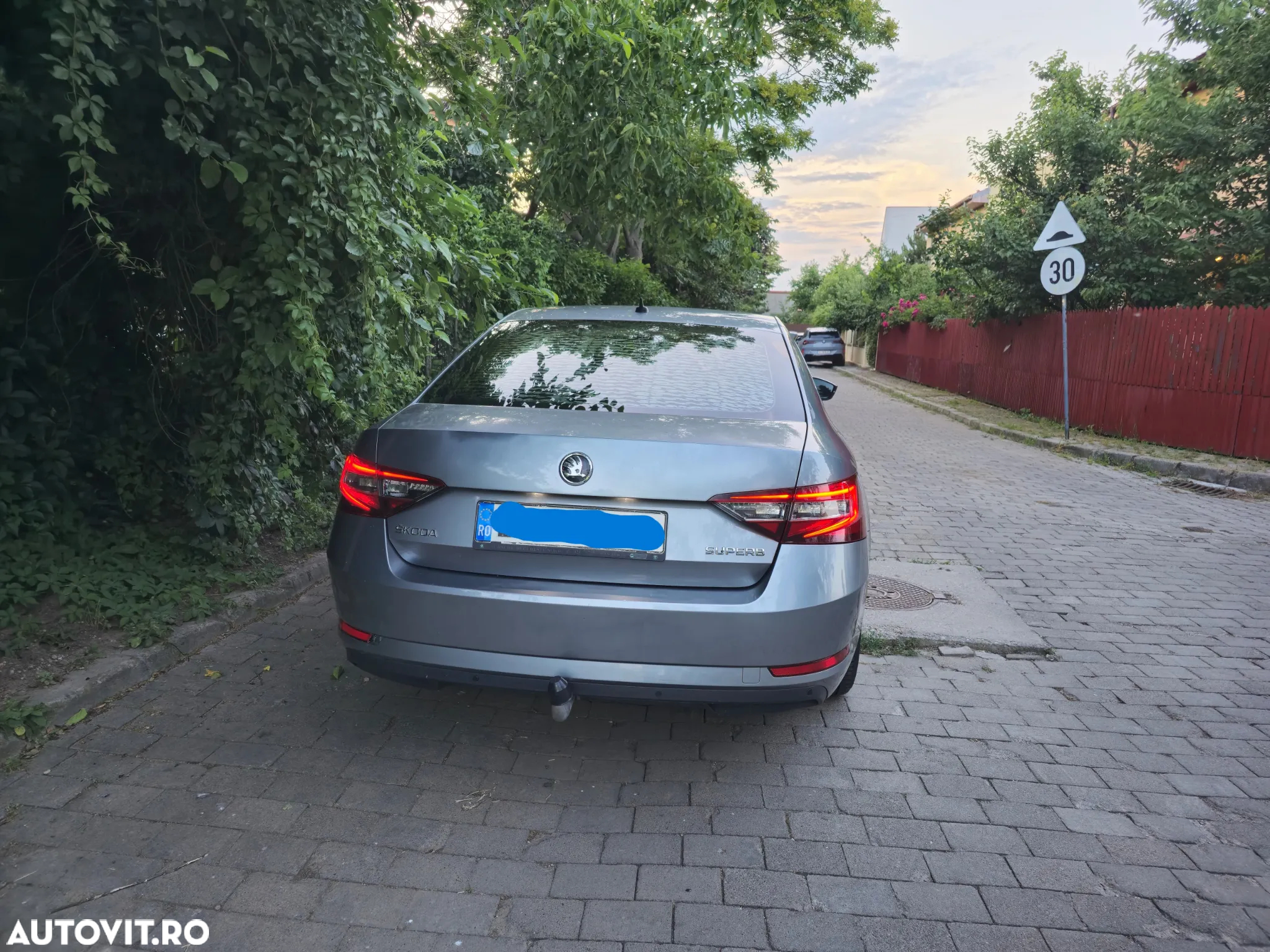 Skoda Superb 2.0 TDI Ambition - 9
