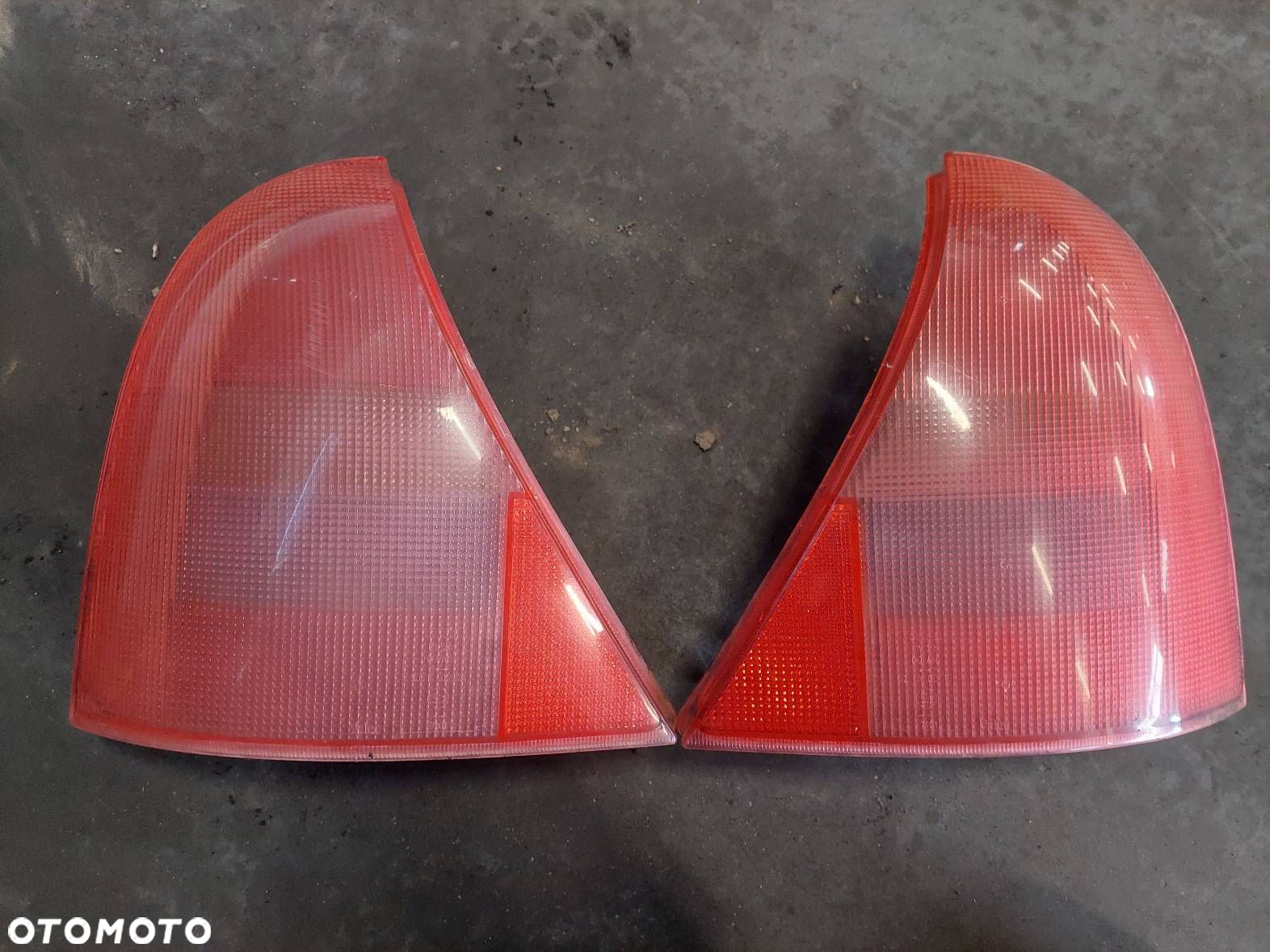 KOMPLETNY TYŁ KLAPA BAGAŻNIKA ZDERZAK TYŁ LAMPY RENAULT CLIO II MV632 - 3