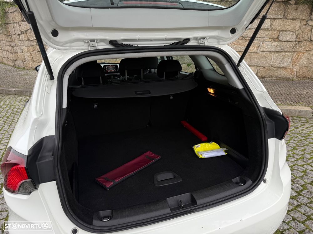 Fiat Tipo Station Wagon 1.3 M-Jet Lounge - 19