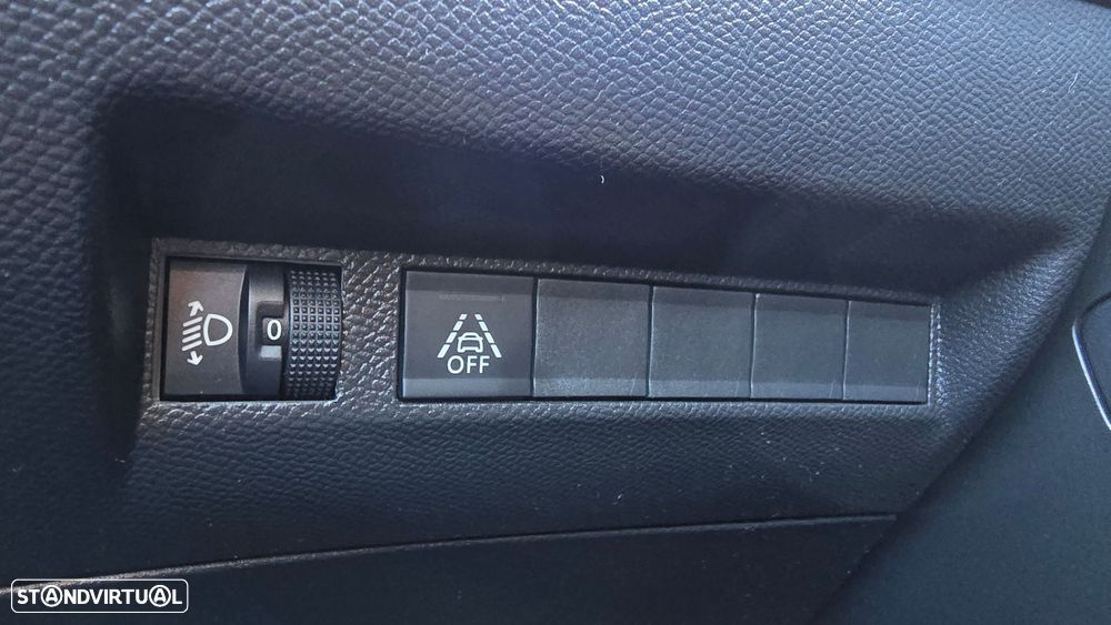 Peugeot e-208 50 kWh Active - 11