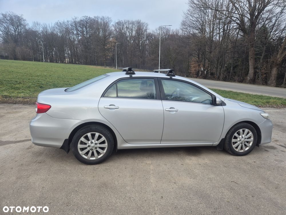 Toyota Corolla - 5
