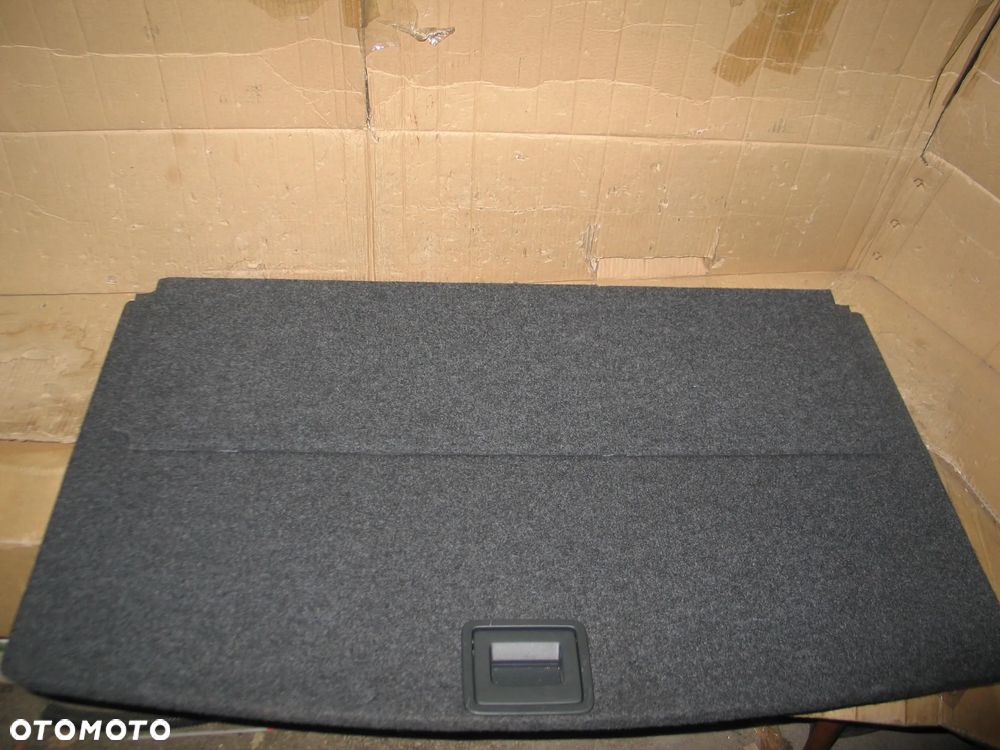 polka dolna wykladzina dywan podloga bagaznika vw golf + plus 5M0858855C - 1